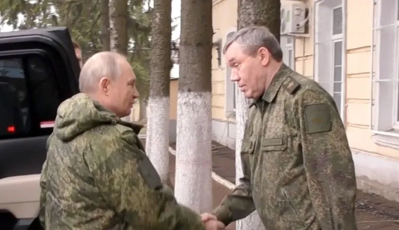 Российские военные корреспонденты обвинили Герасимова во лжи о продвижении войск РФ