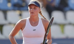 На турнірі у Китаї українка Ястремська стартувала з перемоги