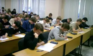 У Парижі засудили поліцейських за крадіжку конфіскованого кокаїну