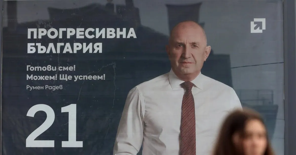 Вучич поздравил пророссийски настроенного Радева с победой на выборах в Болгарии