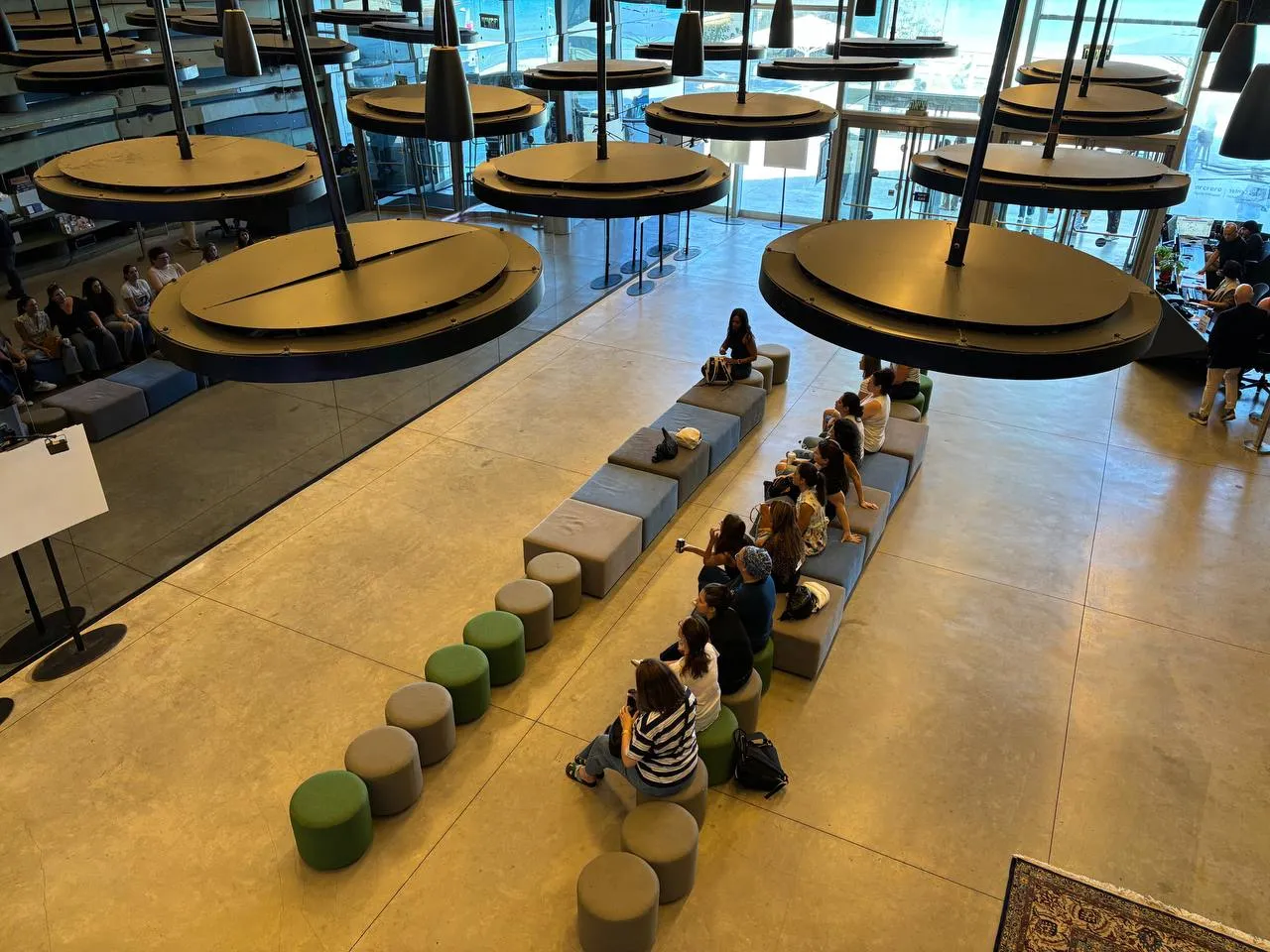 Центр миру та інновацій імені Шимона Переса