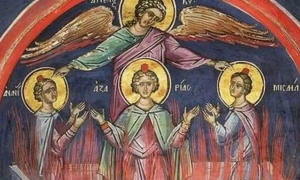 Фото: в Раді розкритикували крокування жінок на підборах на Параді Незалежності