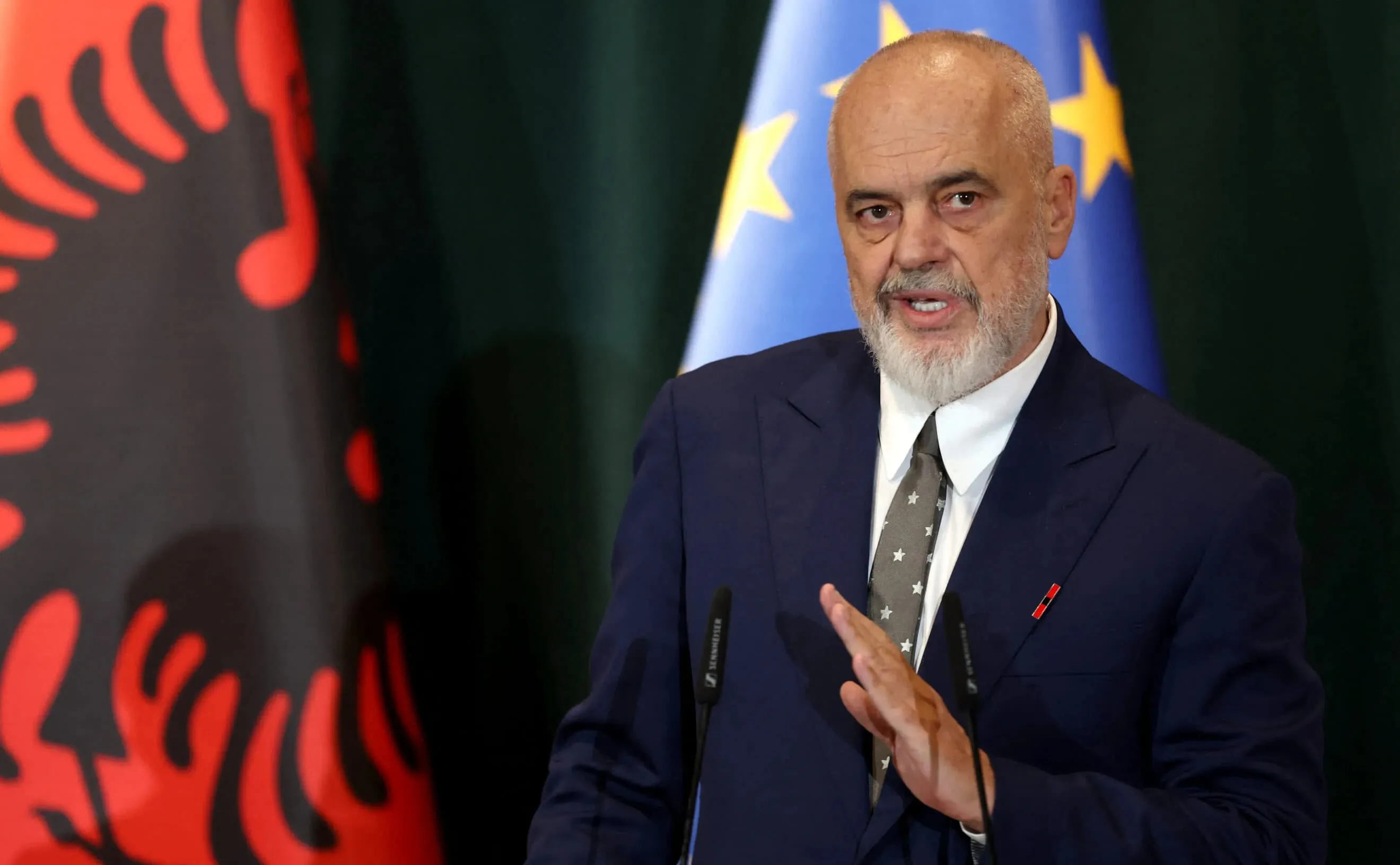 Premier Albanii nazwał Rosję wirusem i wezwał UE, by nie zostawiała Bałkanów — Welt