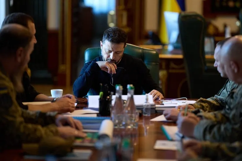 Zelenskyy held a meeting with military commanders regarding strikes against Russia