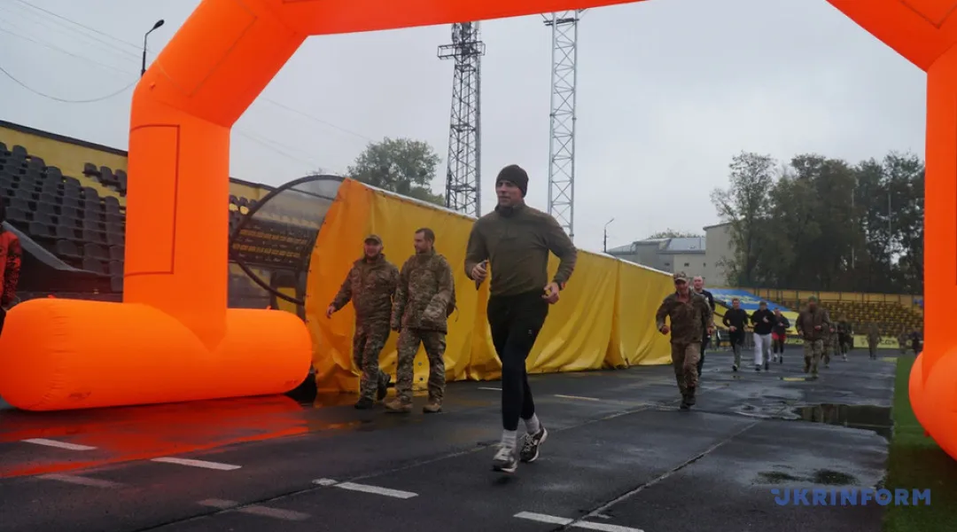 В Черновцах установили рекорд Украины после забега военнослужащих одной бригады