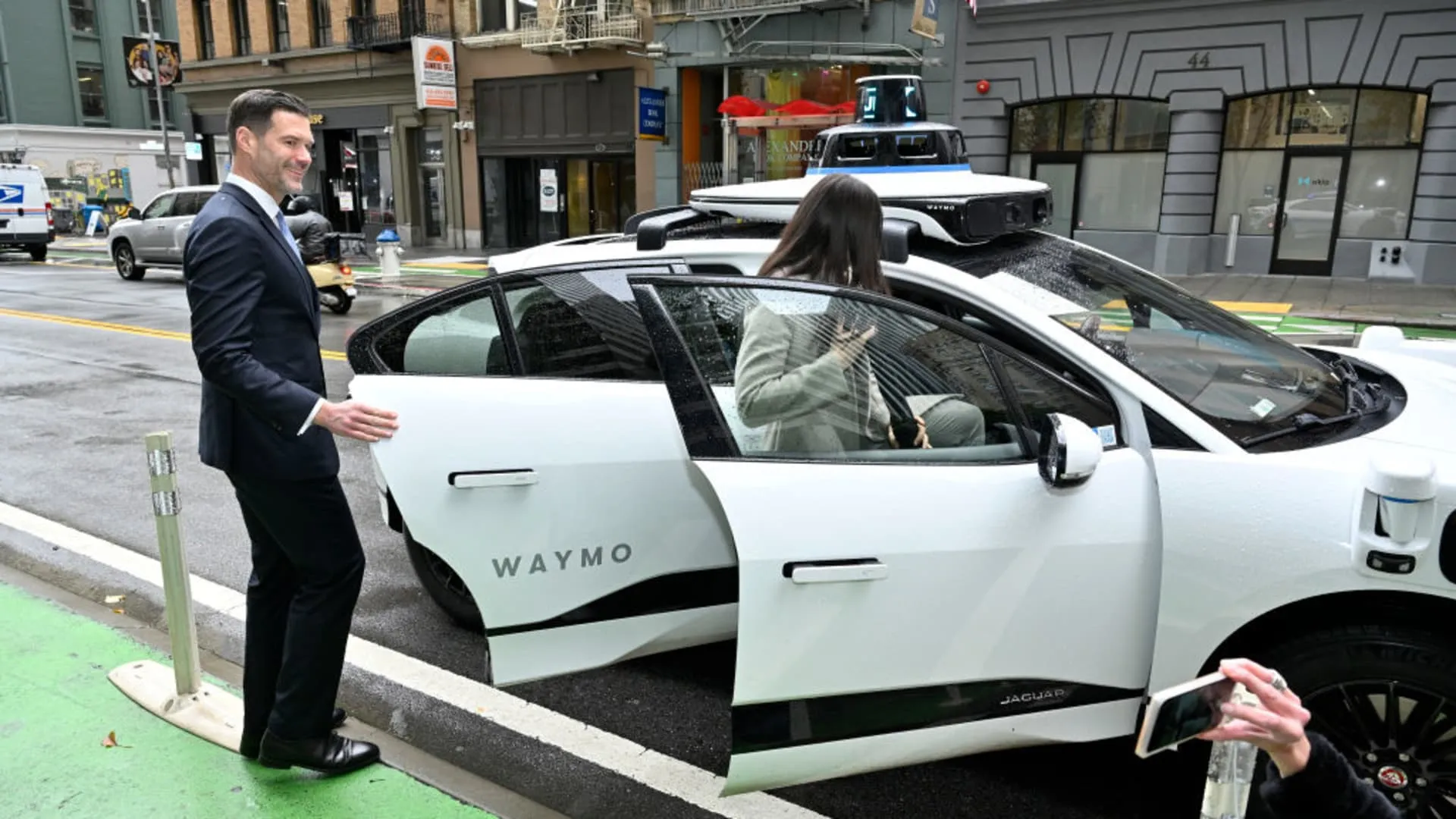 Роботаксi Waymo паралізували Сан-Франциско під час масштабного блекауту