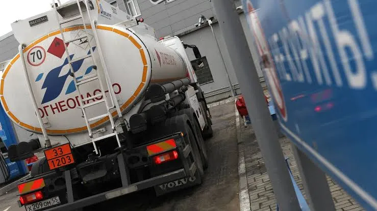 Partisans discovered a hidden base for Russian fuel tankers near Simferopol