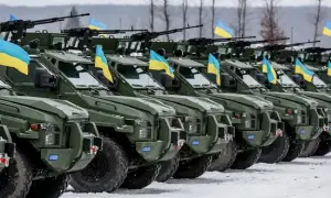 Окупанти продовжують обстріли українських позицій на Донбасі, поранено військового