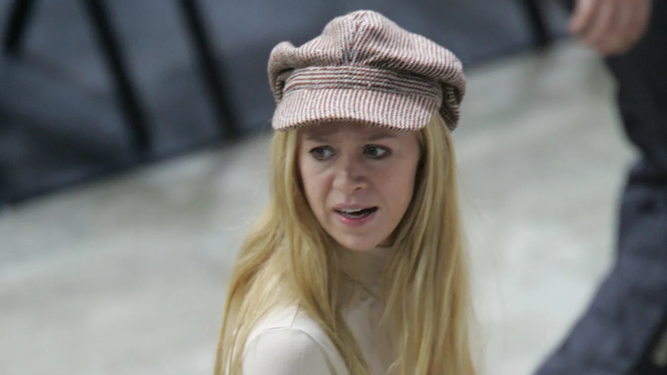 The daughter of figure skater Oksana Gryshchuk has accused her mother of domestic violence