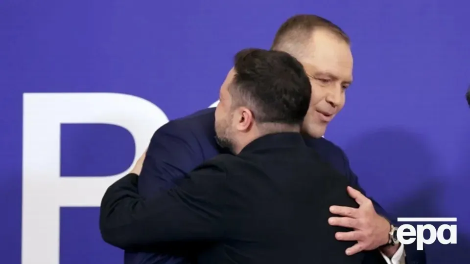 Navrotsky acknowledged that historical disputes with Zelenskyy remain unresolved