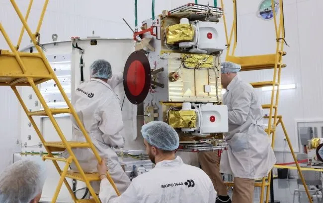 More than 1,300 companies are helping Russia build a Starlink counterpart