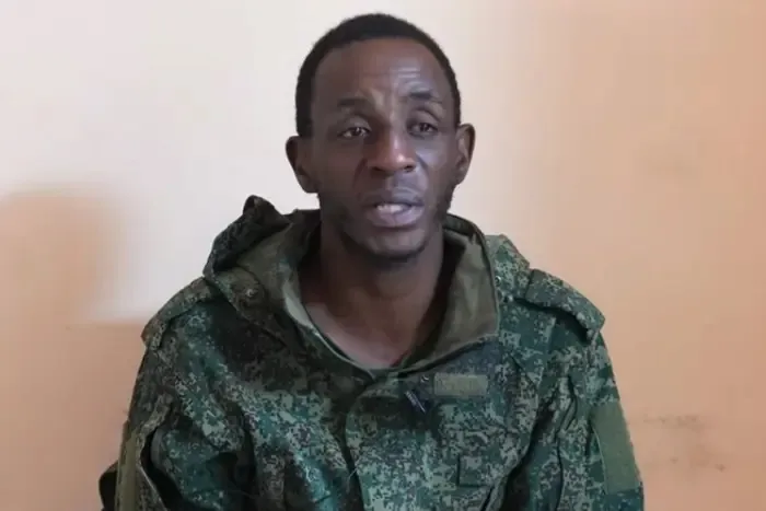 Українські захисники взяли у полон російського найманця з Уганди