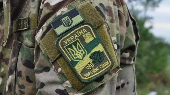 На Дніпропетровщині військова частина переплатила майже ₴4 млн бойових бухгалтерам у тилу