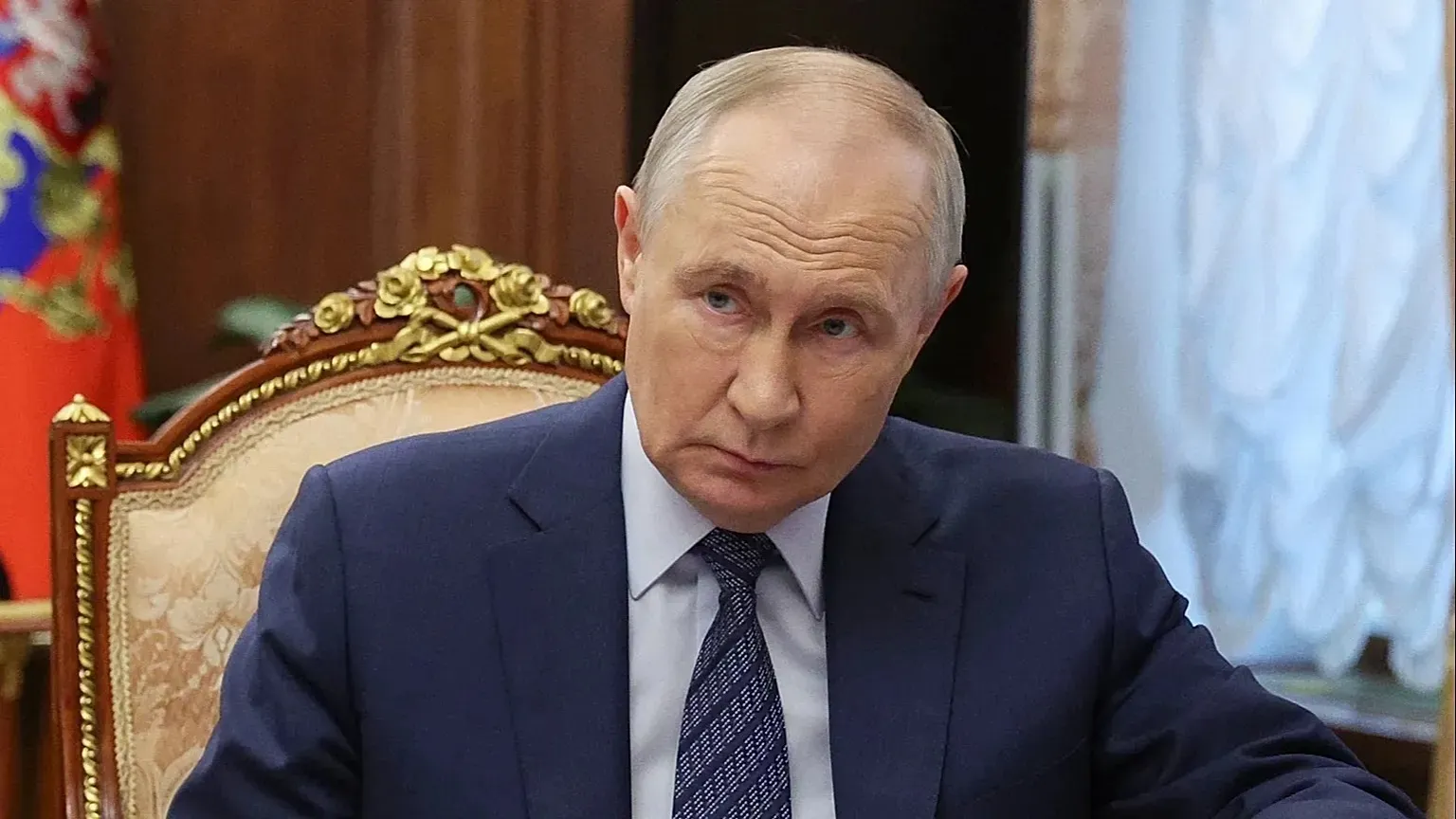 The Main Intelligence Directorate stated that Putin fears Russian oligarchs
