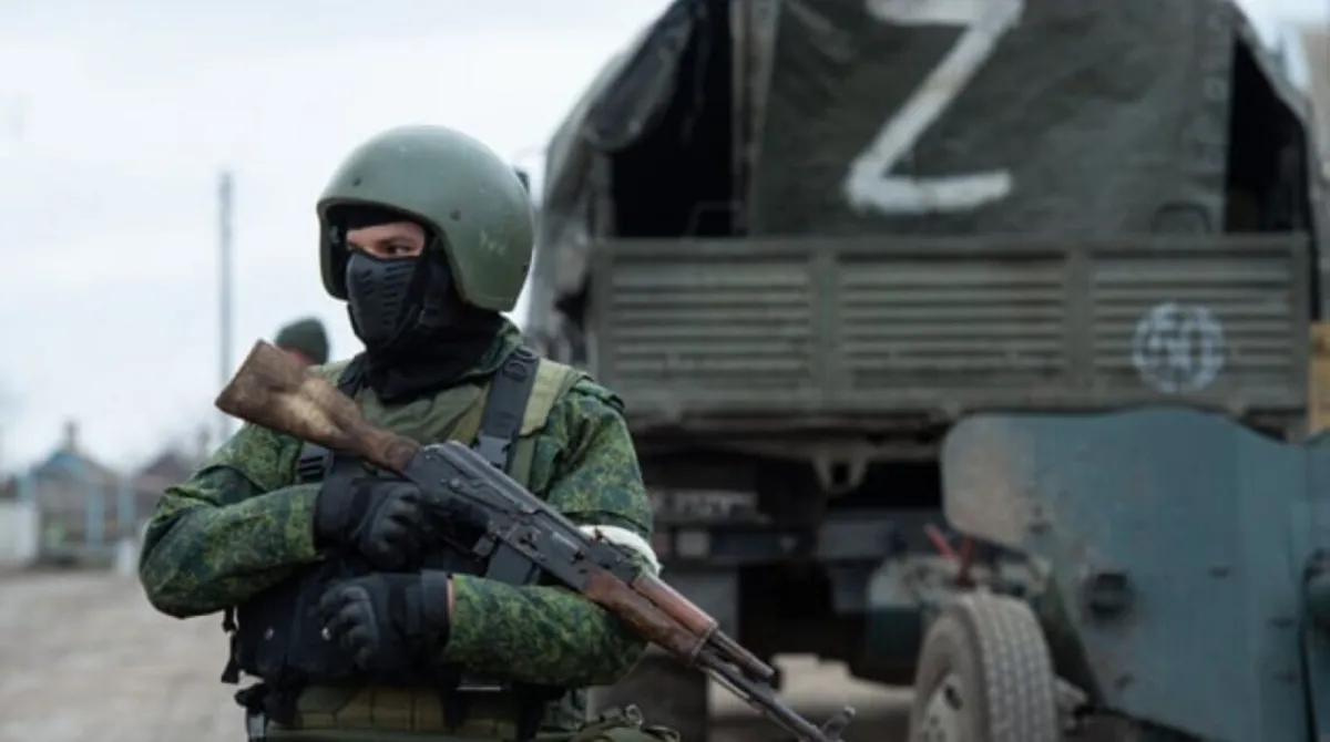 Ukrainian troops are rolling back the Russian foothold near Dvorichna