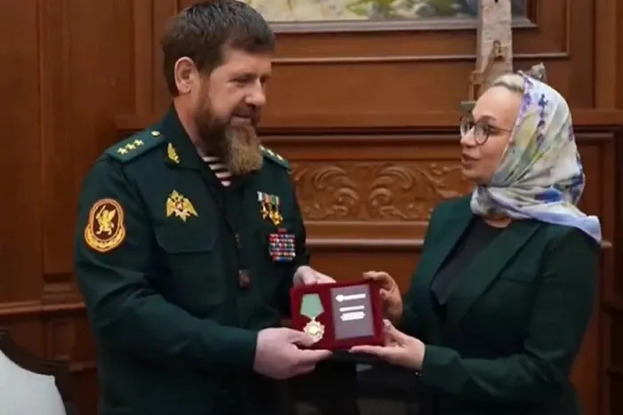 Нагороди без меж, Кадиров відзначився і в цементі