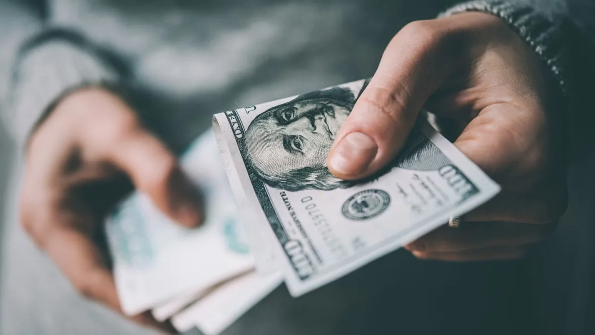 Нацбанк оголосив курси валют на 29 жовтня, долар подорожчав