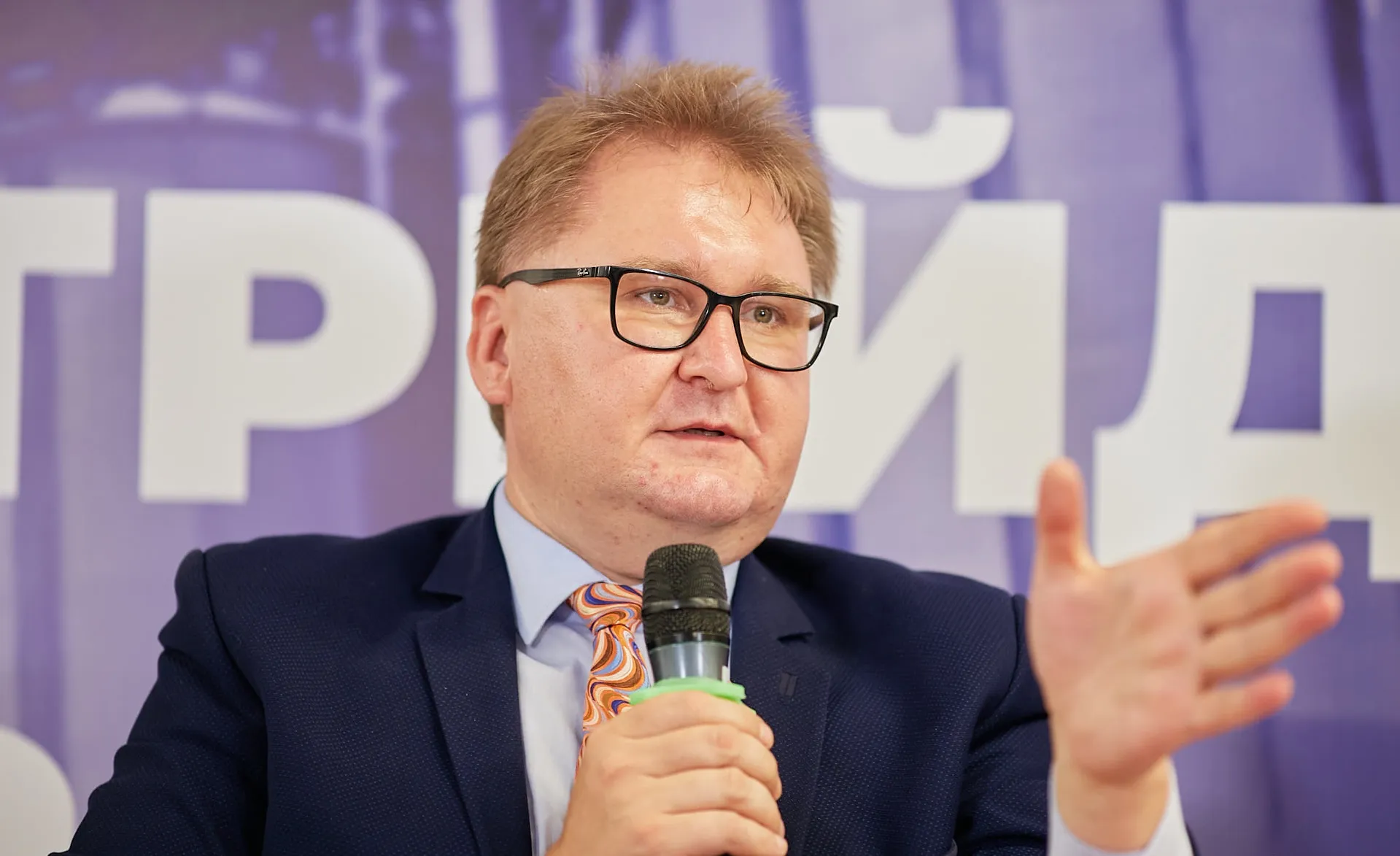 Ukraina zadowolona z uruchomienia nowej drogi do UE, omijającej weto Węgier – Kaczka