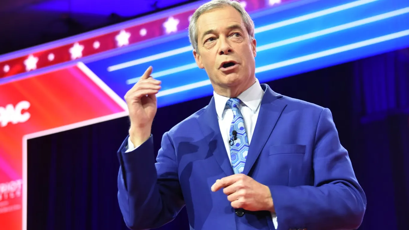 Коментарі Фараджа щодо України викликали політичний резонанс