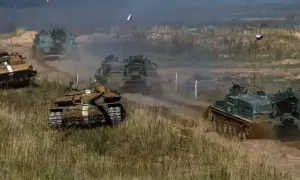 На Луганщині російські терористи позбавляються від доказів злочинів 