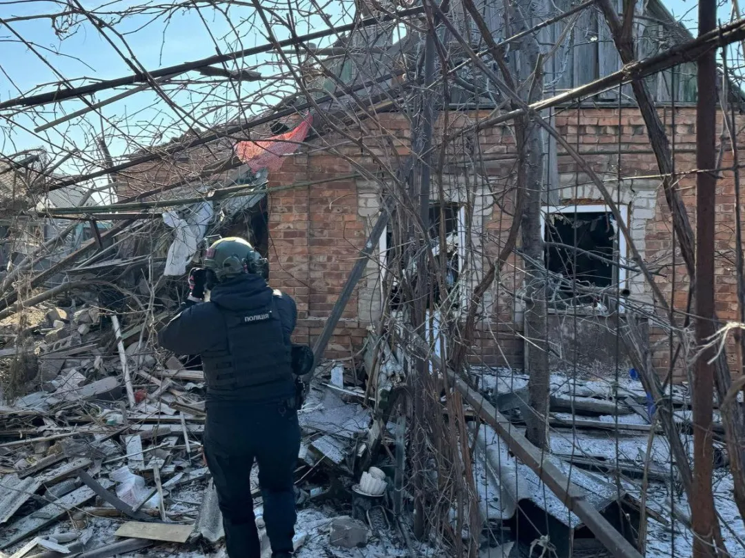 Russia carries out airstrike on residential buildings in Kostiantynivka, three apartment blocks destroyed