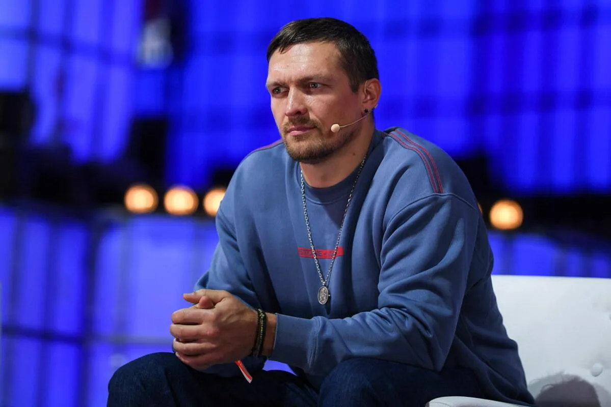 Усик лишился ключевых сотрудников перед предстоящими боями
