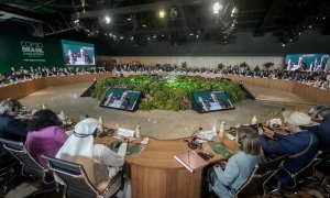 Байдена майже переконали знятися з виборів, це може статися на вихідних, - Axios