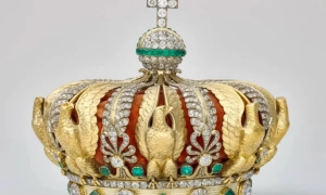 Francuskie organy ścigania ujawniły wartość klejnotów skradzionych z Luwru