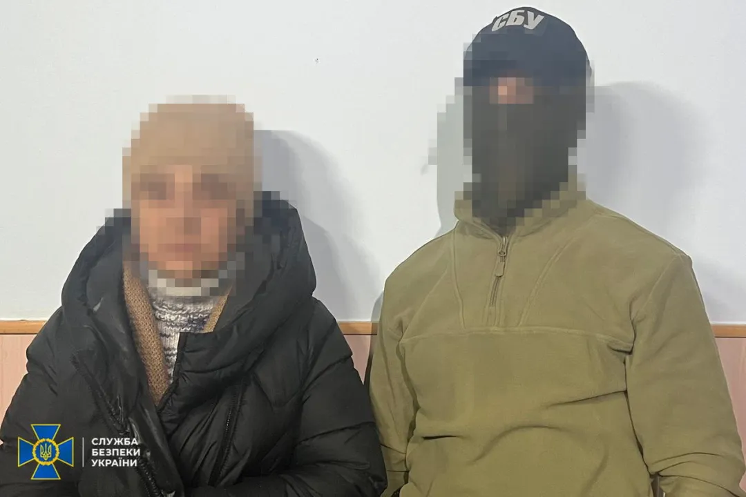 СБУ затримала у Херсоні подружжя за коригування вогню та заклики до захоплення міста