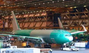 Американська нафта впала нижче $55 — уперше за три роки