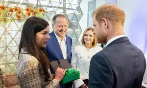 Відео: путін поцілував чужу дитину під час публічного заходу