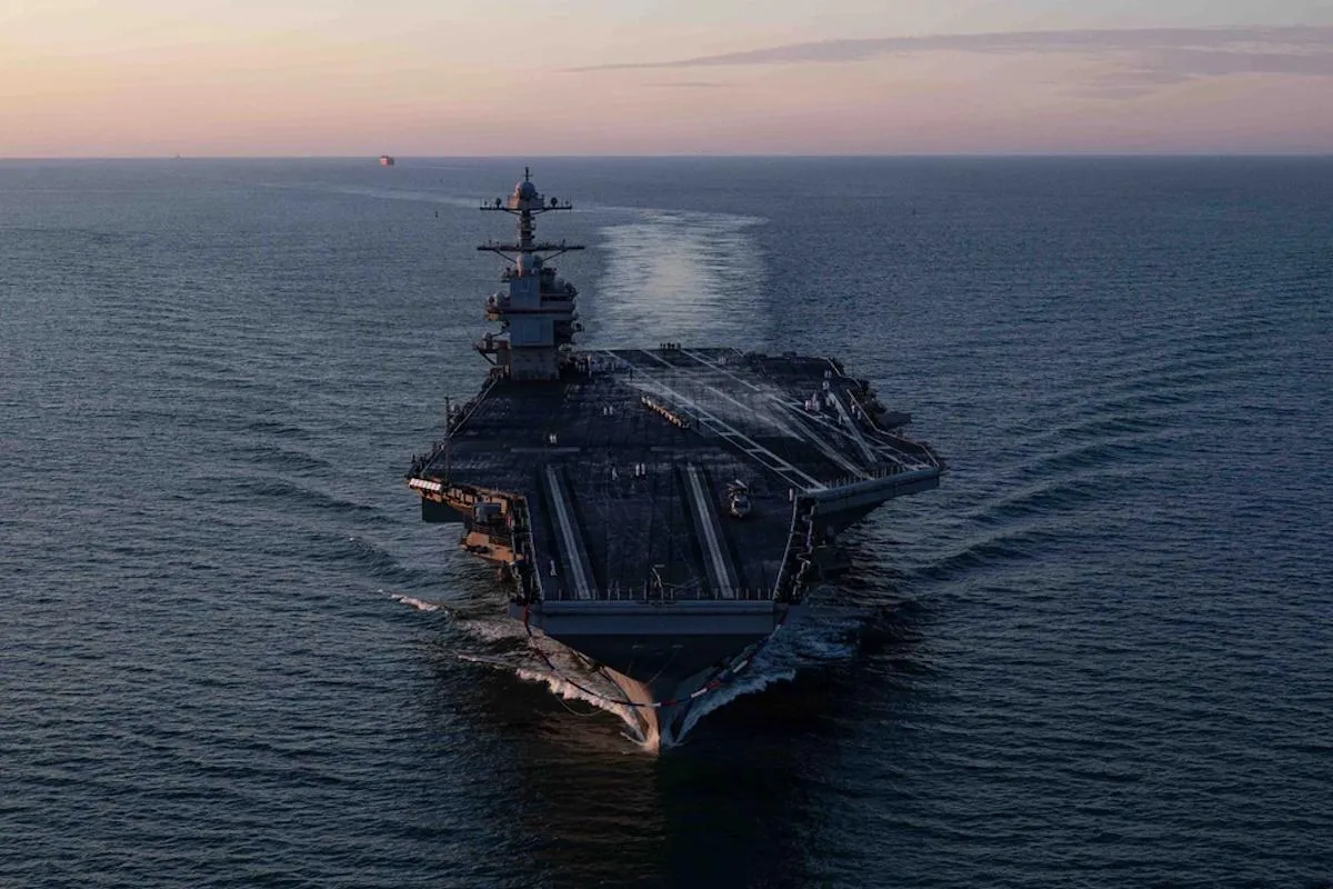CNN показало последствия инцидента на авианосце USS Gerald R. Ford