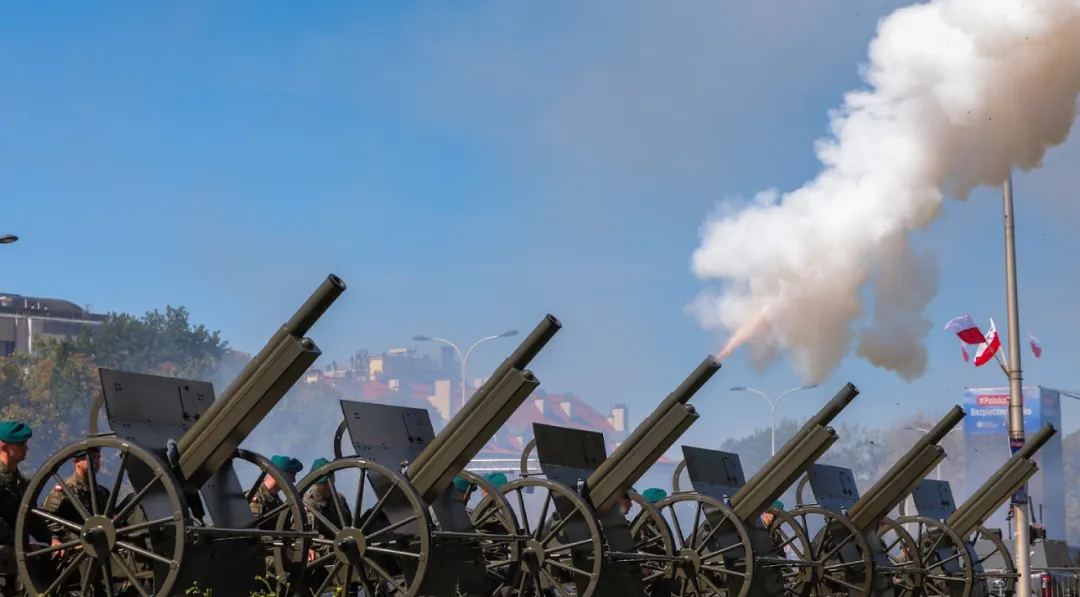 Video: Poland Holds the Largest Military Parade in the Country's History