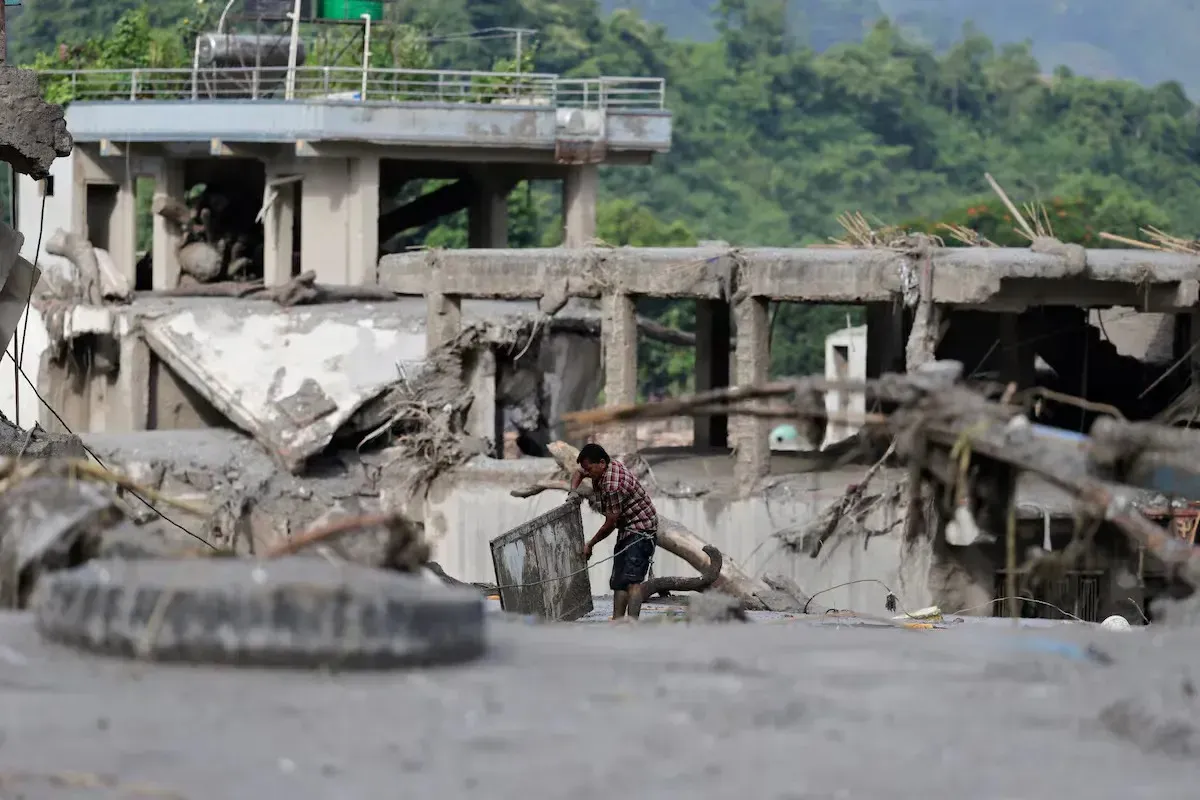 Nepal and China Warn of New Flood Risks