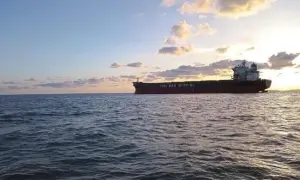 У Чорному морі горять захоплені росіянами газові свердловини
