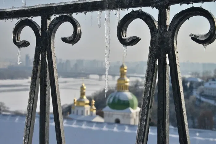 Унаслідок удару росіян печери Києво-Печерської лаври вціліли, але будівля постраждала