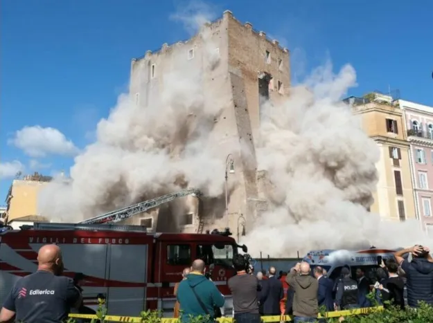 У Римі після обвалу середньовічної вежі біля Колізею загинув румунський робітник