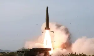 Россия средь бела дня нанесла ракетный удар по Киеву, выпустив около 10 ракет