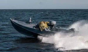 Спутник зафиксировал повреждение резервуара на Московском НПЗ