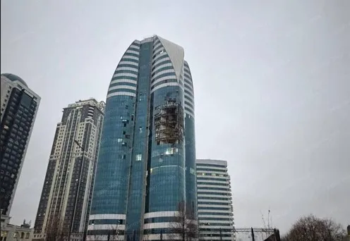 Фото, відео: у Чечні дрон атакував комплекс хмарочосів «Грозний-Сіті», стався вибух