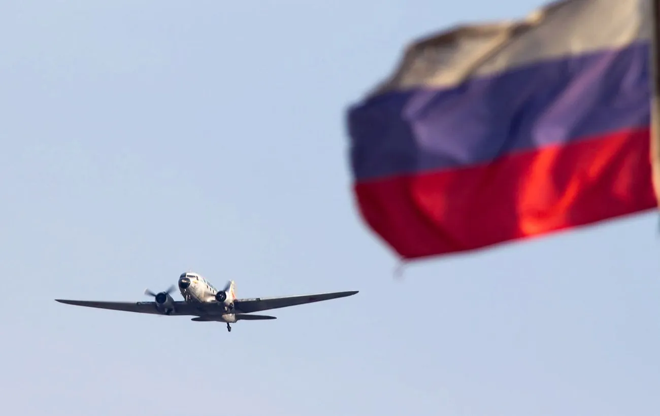 Російські аеропорти можуть залишатися закритими до 12 травня (відео)