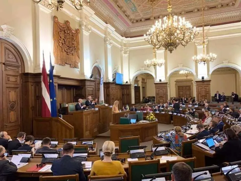 Латвия ввела уголовную ответственность за распространение интимных фото и видео