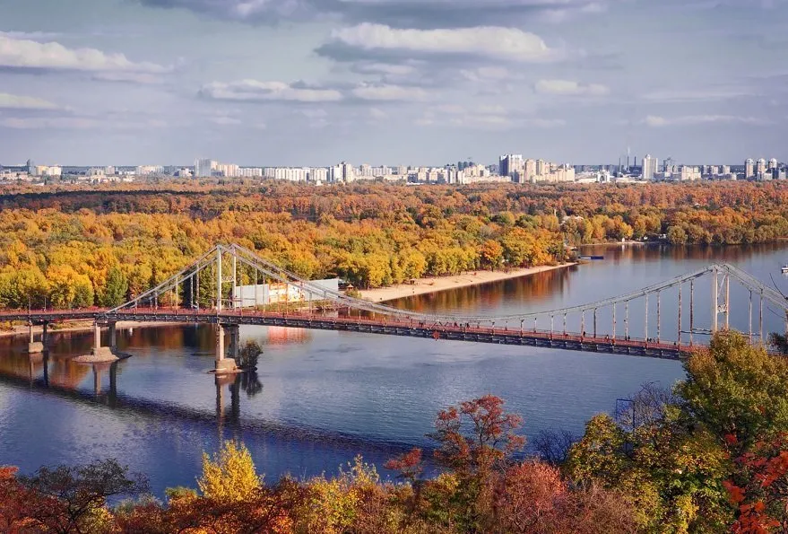 У Києві розікрали кошти, виділені на Труханів і Венеціанський острови
