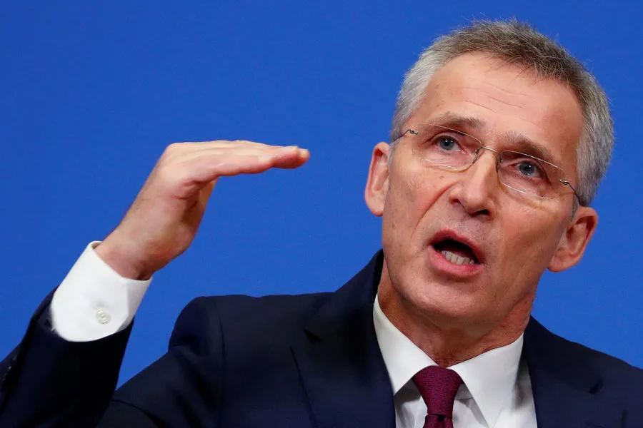 НАТО забезпечує безпеку членів і має тримати діалог з Росією, — Столтенберг