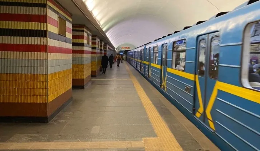 У Києві змінили порядок роботи метро під час повітряних загроз
