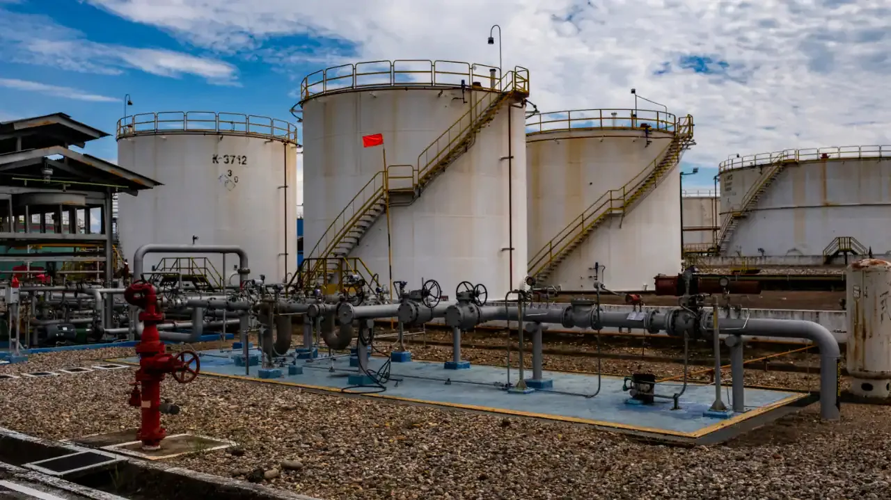 Італія випустить майже 10 мільйонів барелів нафти