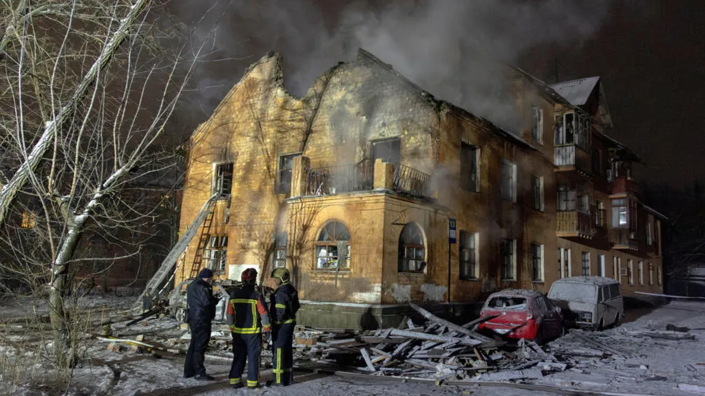 Чому РФ використовує ракету «Орєшник» по Україні: аналітики пояснили справжню мету ударів