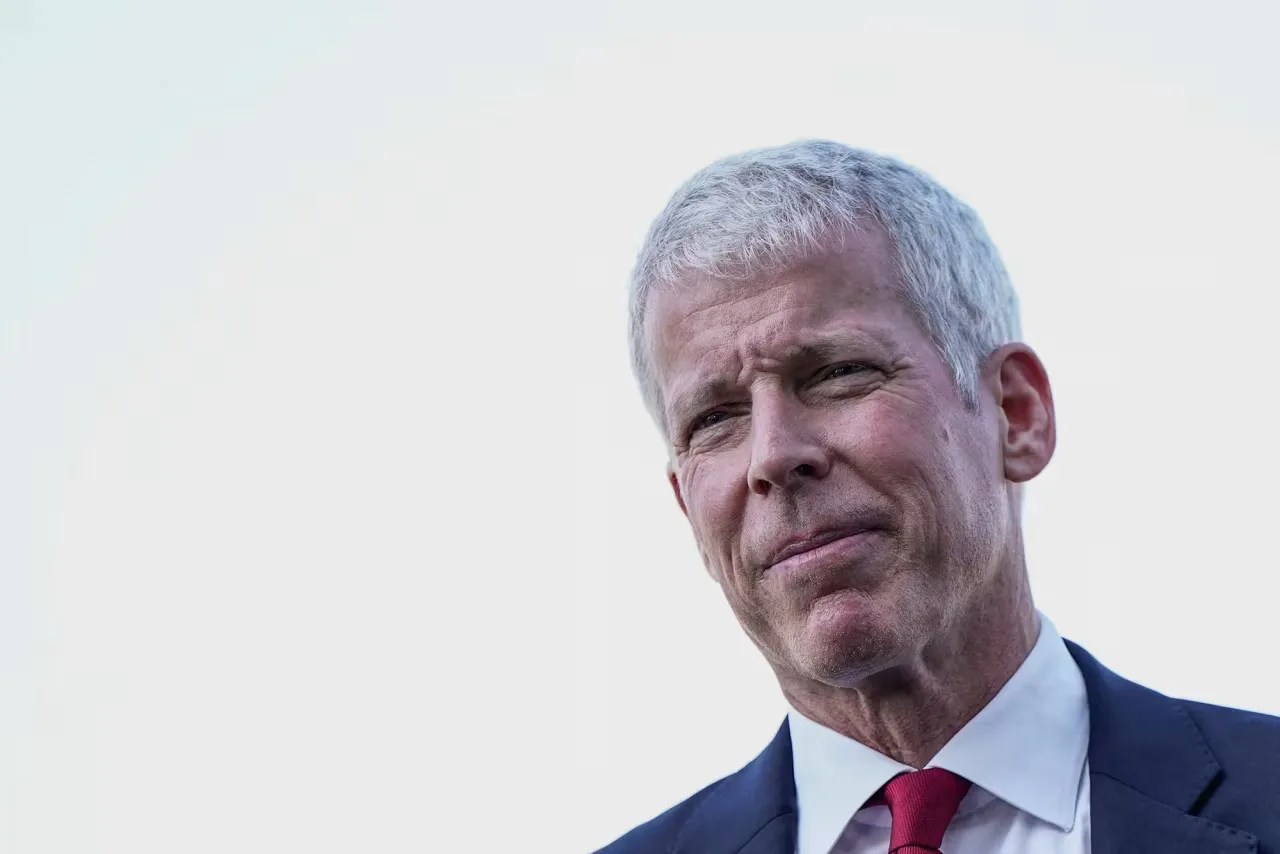 США почнуть супроводжувати кораблі через Ормузьку протоку