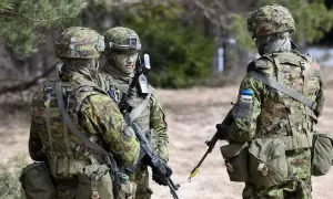 Доходи рф від експорту нафти впали до найнижчого рівня з 2023 року – Bloomberg