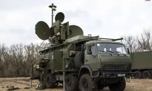 В Хмельницкой области из-за обломков БПЛА загорелись складские помещения
